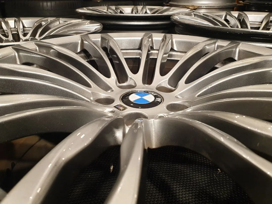BMW M5 STYLE 345M R19 WHEELS